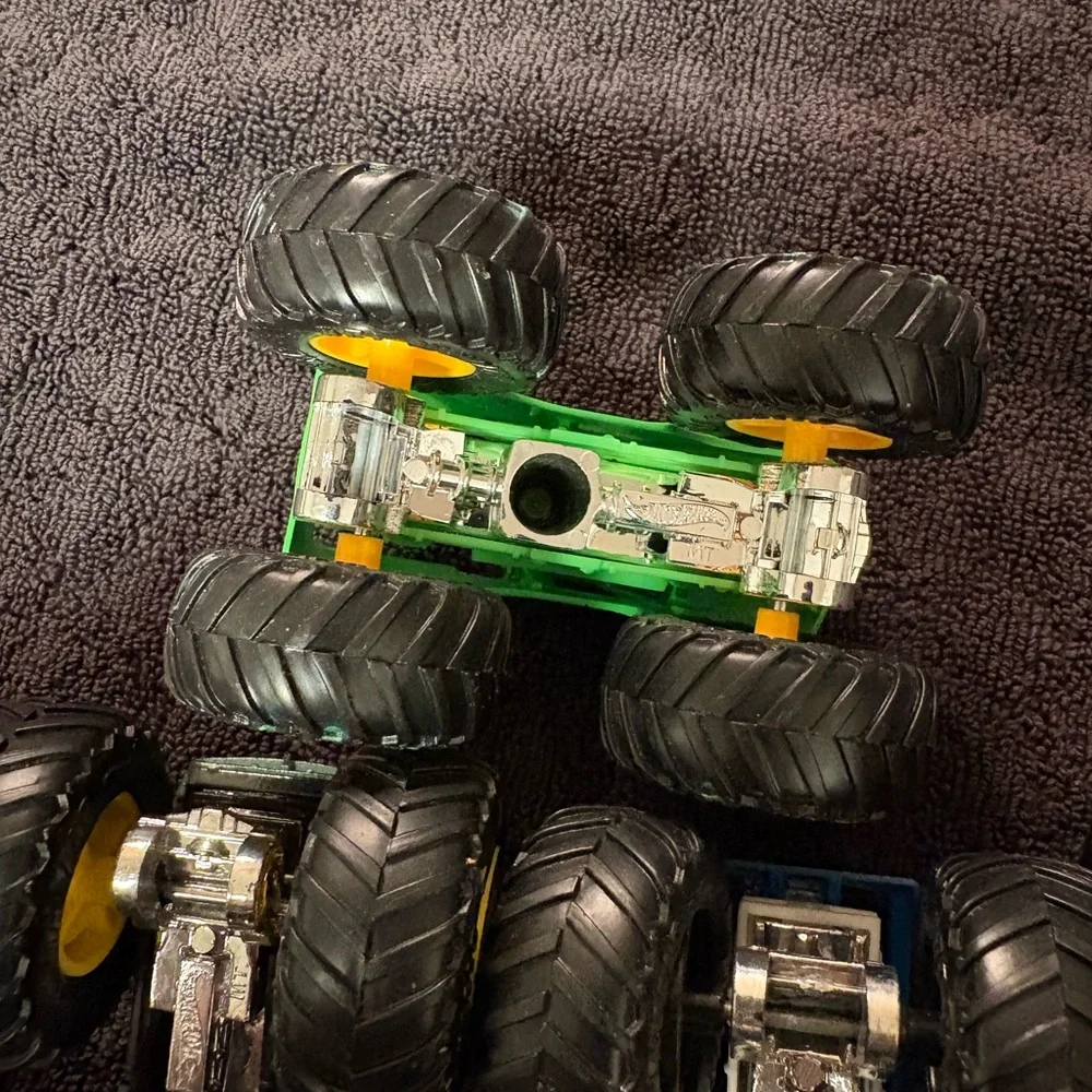 5 Hot Wheels Monster Truck Toy lot. Multicolors.